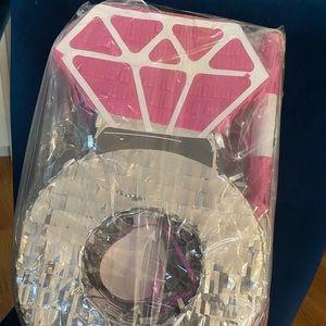 Diamond shaped piñata- brand new!